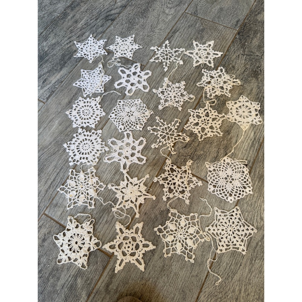 Crochet Snowflake Ornaments 23 pc Lace Handmade Vintage ChrIstmas Tree Holiday